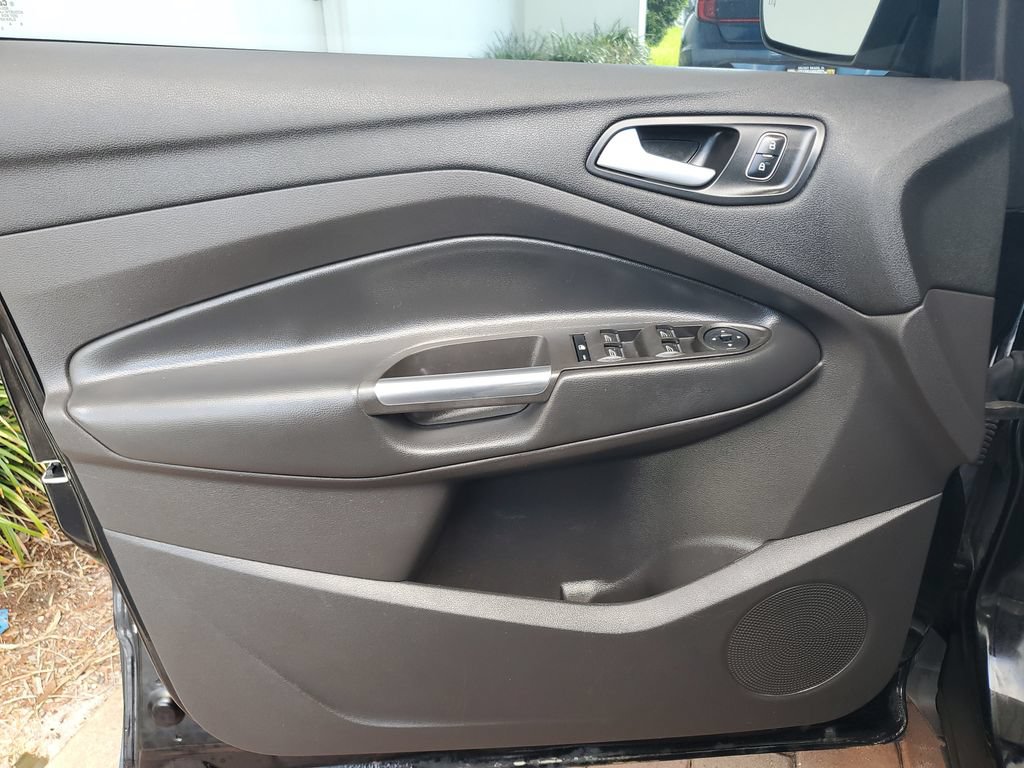 Used 2019 Ford Escape SEL FWD image 19