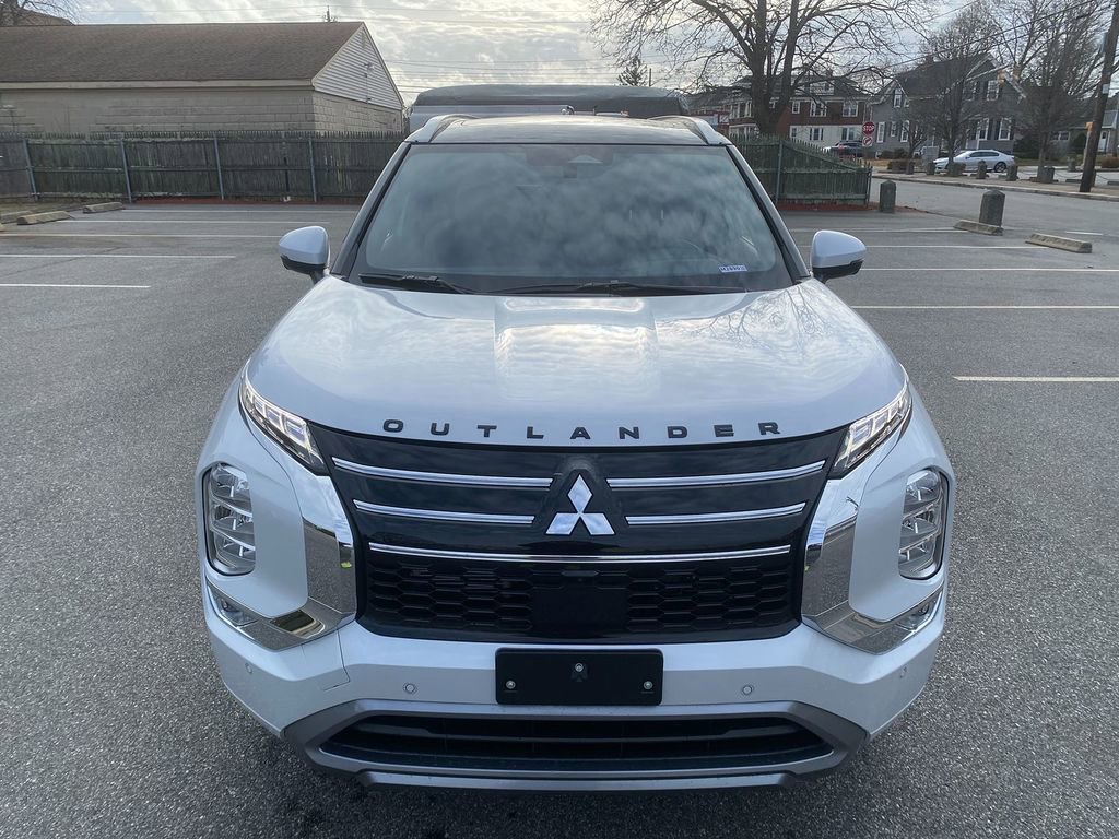 New 2026 Mitsubishi Outlander SEL FWD image 3