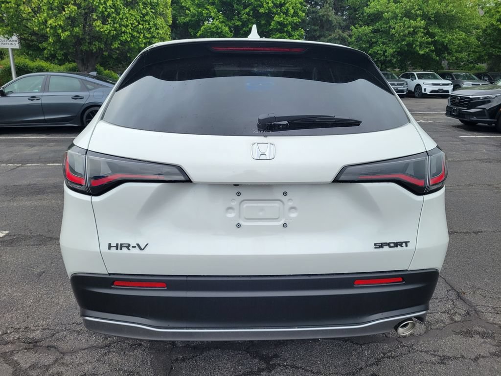 New 2027 Honda HR-V Sport image 4