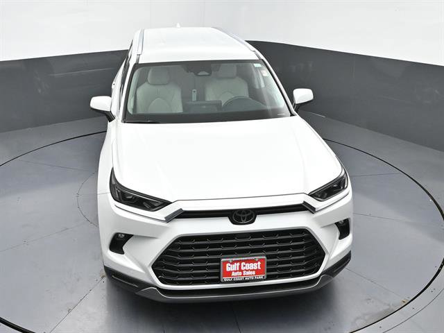 Used 2024 Toyota Grand Highlander Limited image 41