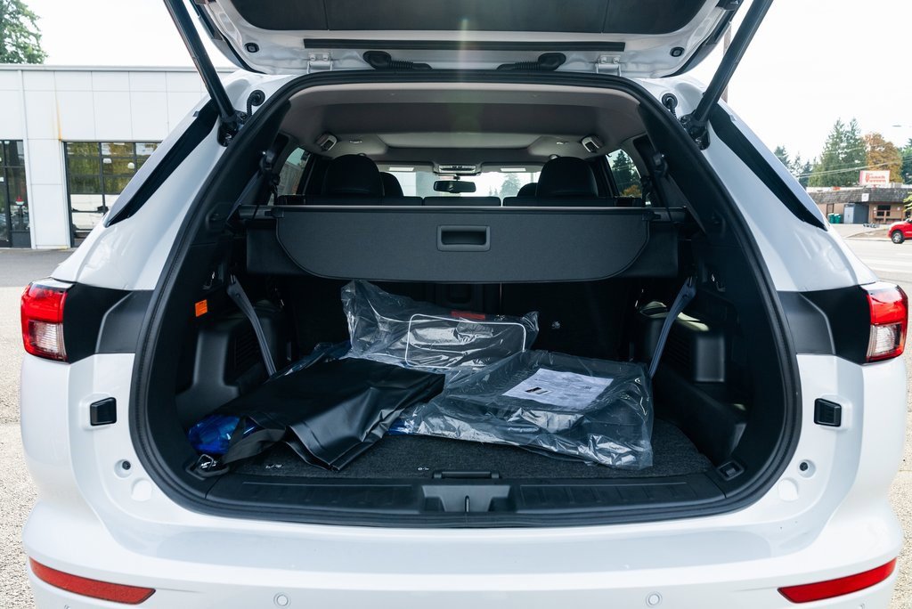 New 2025 Mitsubishi Outlander SEL image 7