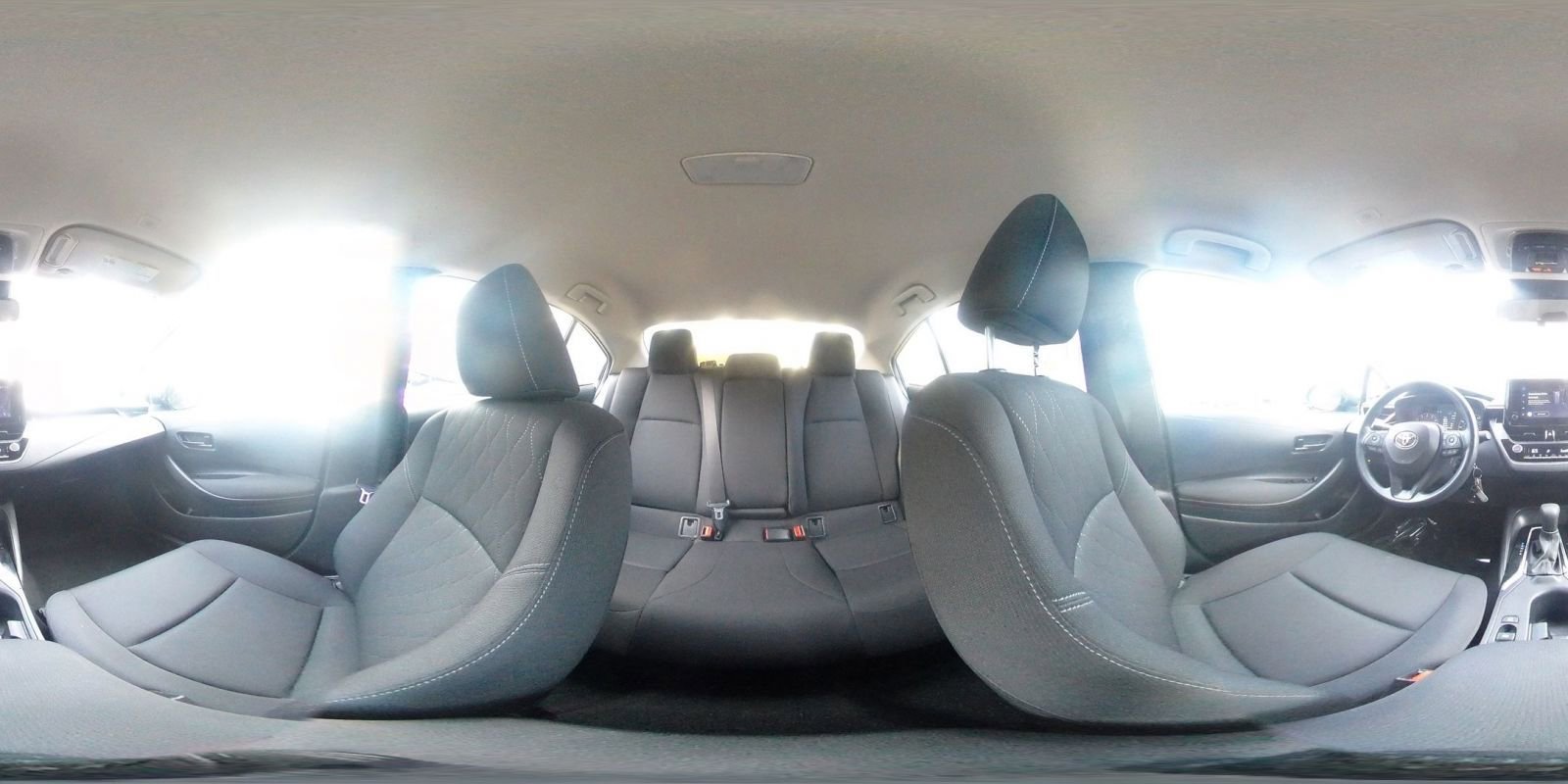 Used 2025 Toyota Corolla LE image 40