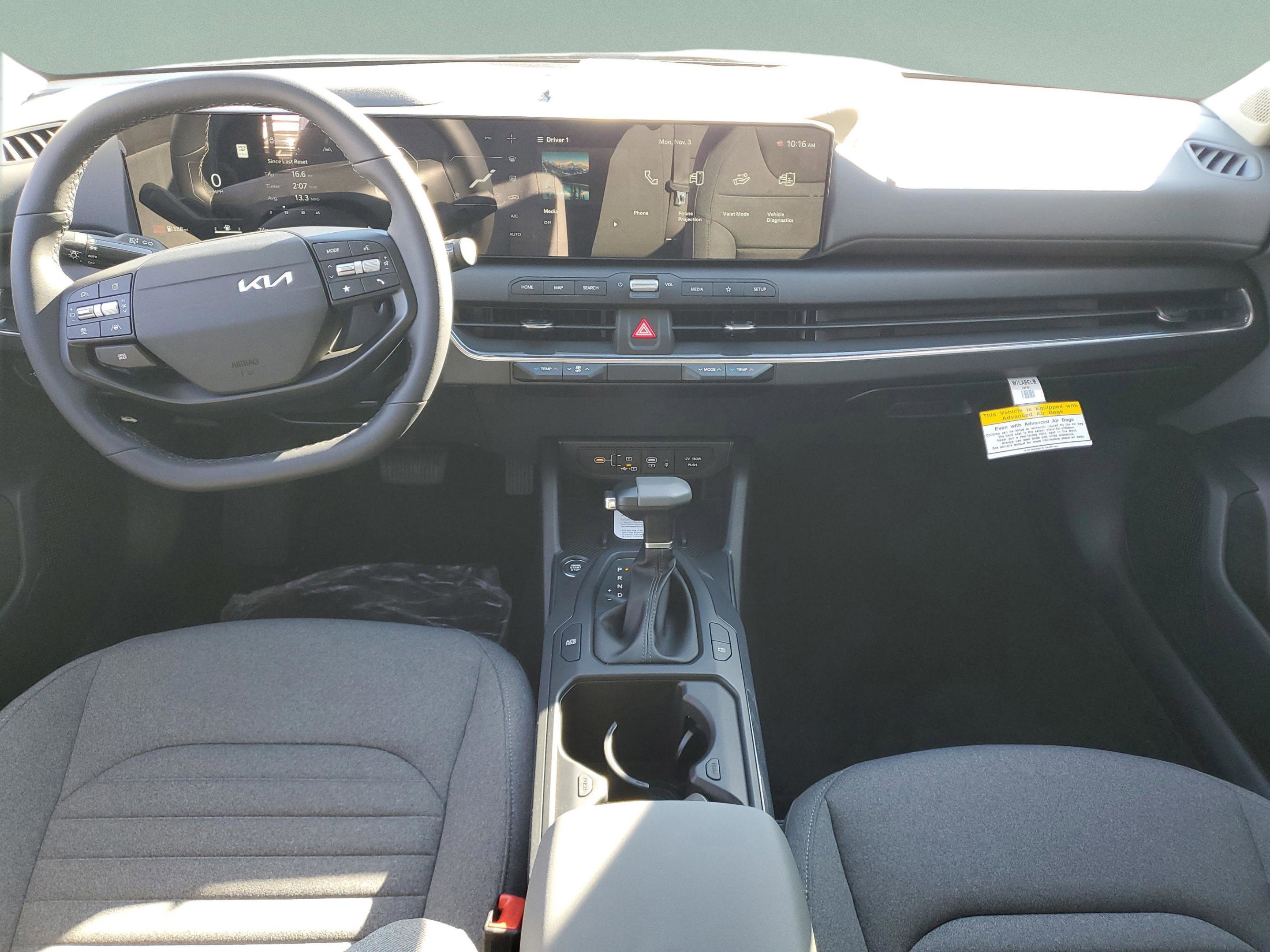 New 2025 Kia K4 EX FWD image 29