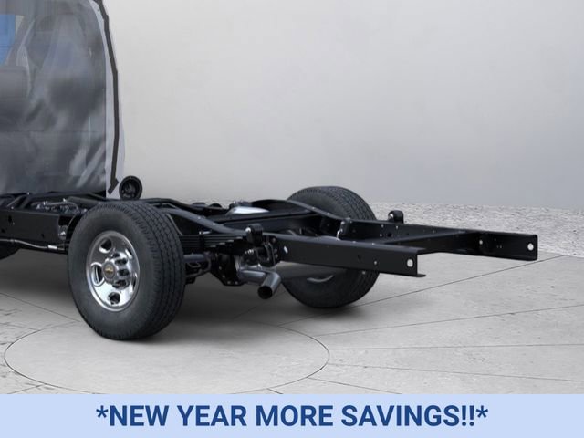 New 2025 Chevrolet Express 3500 w/ Power Convenience Package image 11