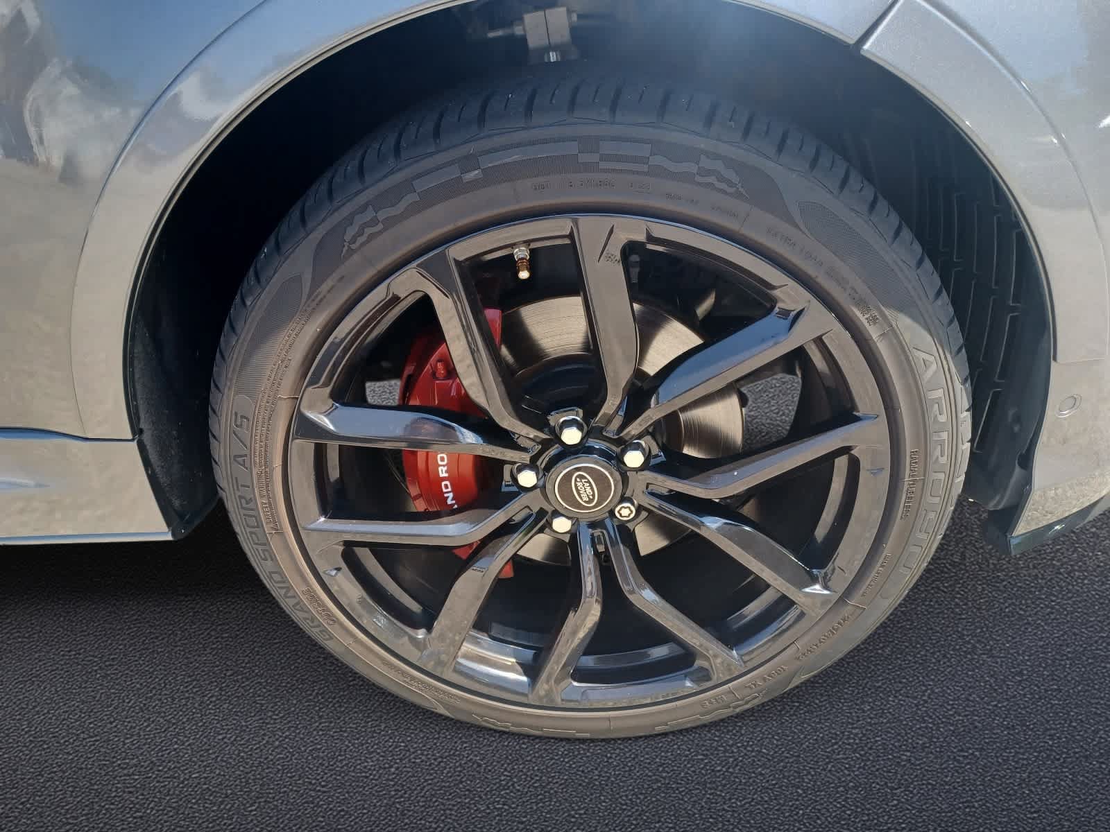 Used 2019 Land Rover Range Rover Sport HSE AWD/4WD image 35