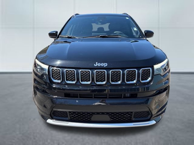 Used 2023 Jeep Compass Limited w/ Elite Group AWD/4WD image 6