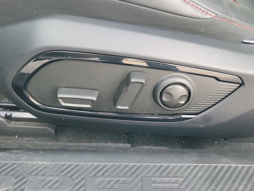 Used 2024 Dodge Charger R/T w/ Plus Group image 16