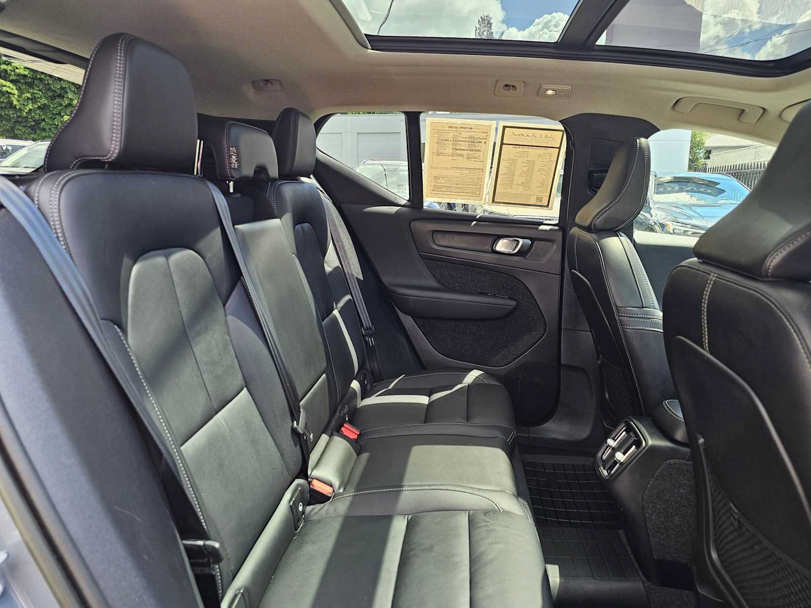 Certified 2023 Volvo XC40 B5 Plus w/ Protection Package Premier AWD/4WD image 14