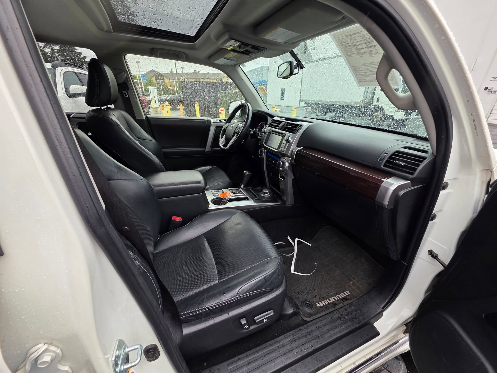 Used 2016 Toyota 4Runner Limited AWD/4WD image 15