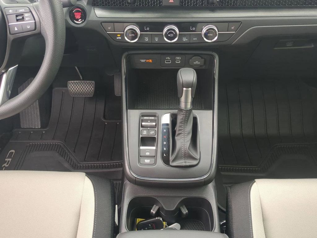 Used 2025 Honda CR-V EX image 19