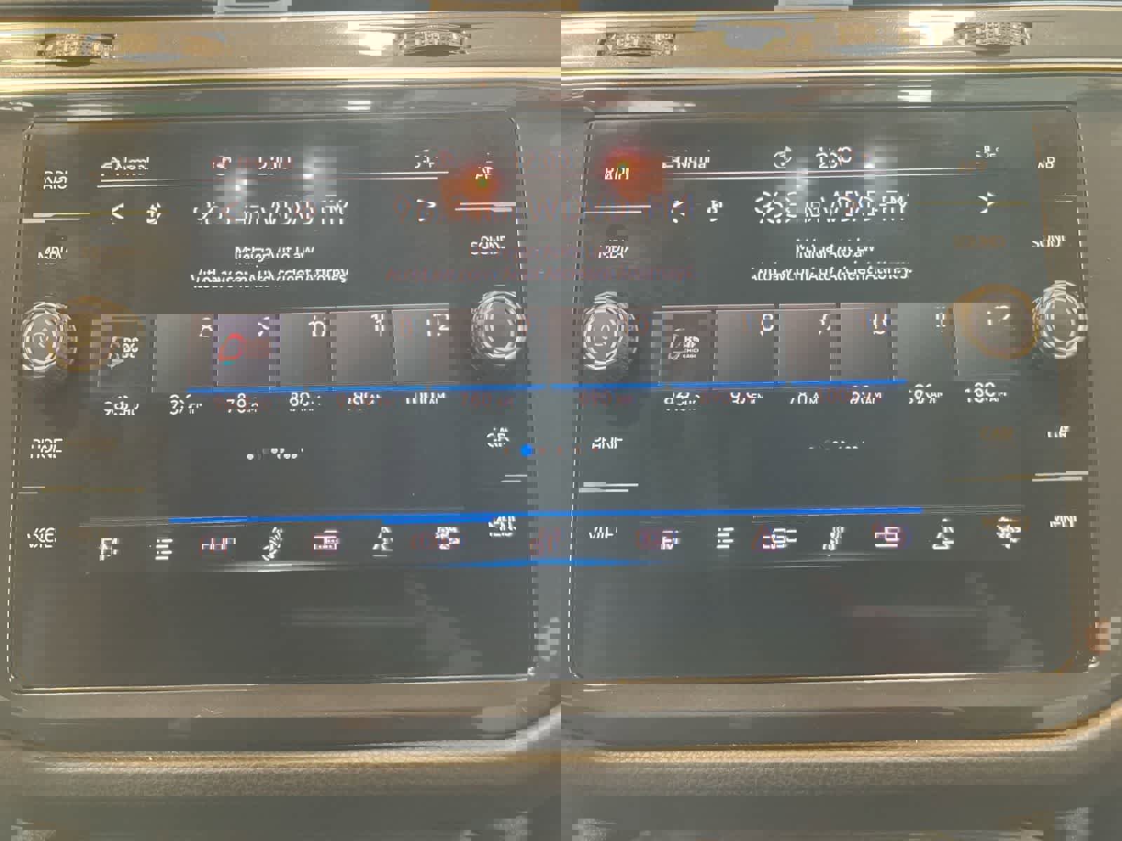 Used 2021 Volkswagen Tiguan SE image 18