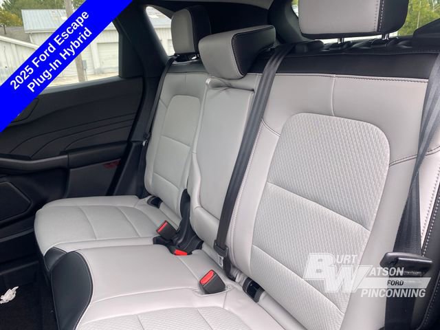 New 2025 Ford Escape SE image 16