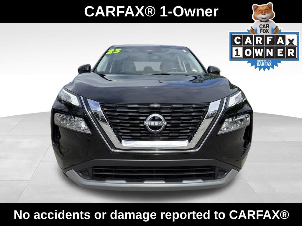 Used 2023 Nissan Rogue SV FWD image 2