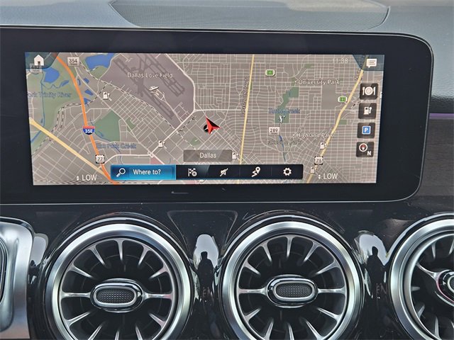 Used 2023 Mercedes-Benz EQB 300 4MATIC image 16