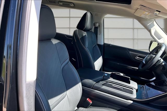 Used 2026 INFINITI QX80 Luxe w/ Cargo Package AWD/4WD image 7