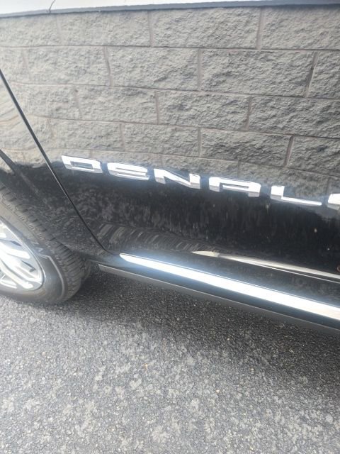 Used 2024 GMC Yukon XL Denali w/ Advanced Technology Package image 13