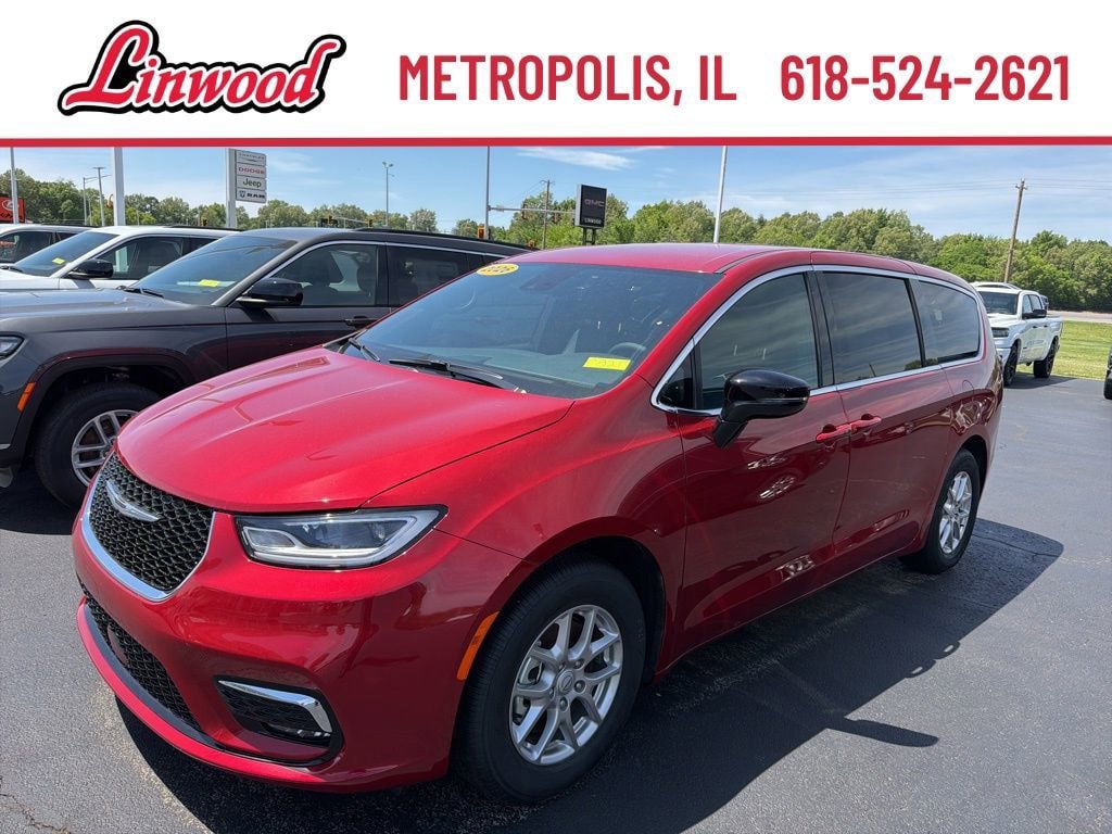 New 2026 Chrysler Pacifica Select FWD image 1