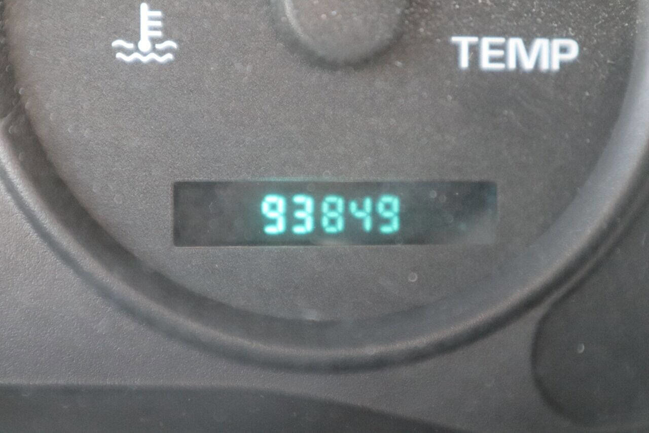 Used 2004 Chevrolet Venture LS w/ Easy Order Package image 37