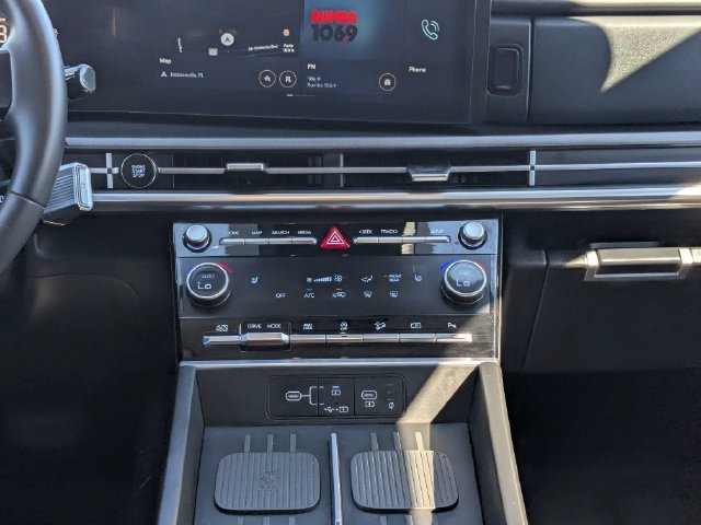Used 2025 Hyundai Santa Fe XRT AWD/4WD image 20