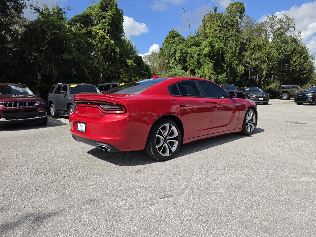 Certified 2016 Dodge Charger R/T RWD image 4