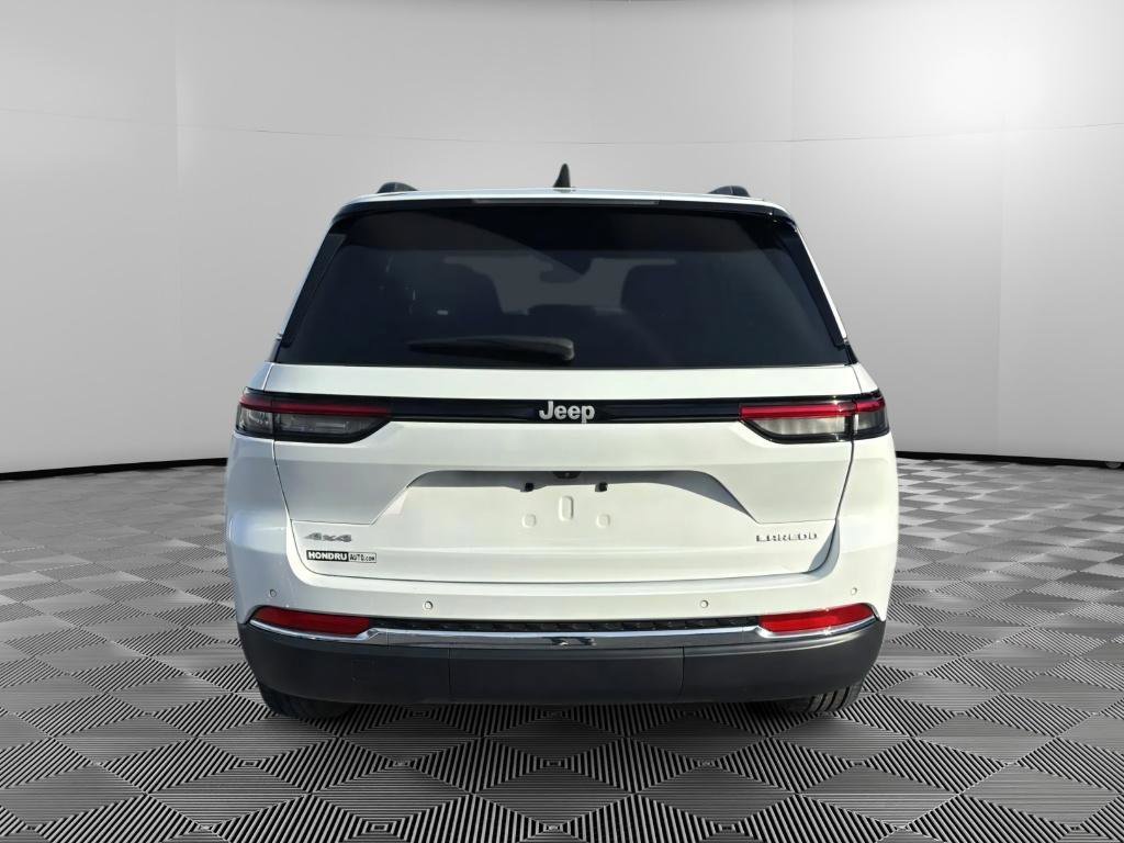 Used 2024 Jeep Grand Cherokee Laredo image 8