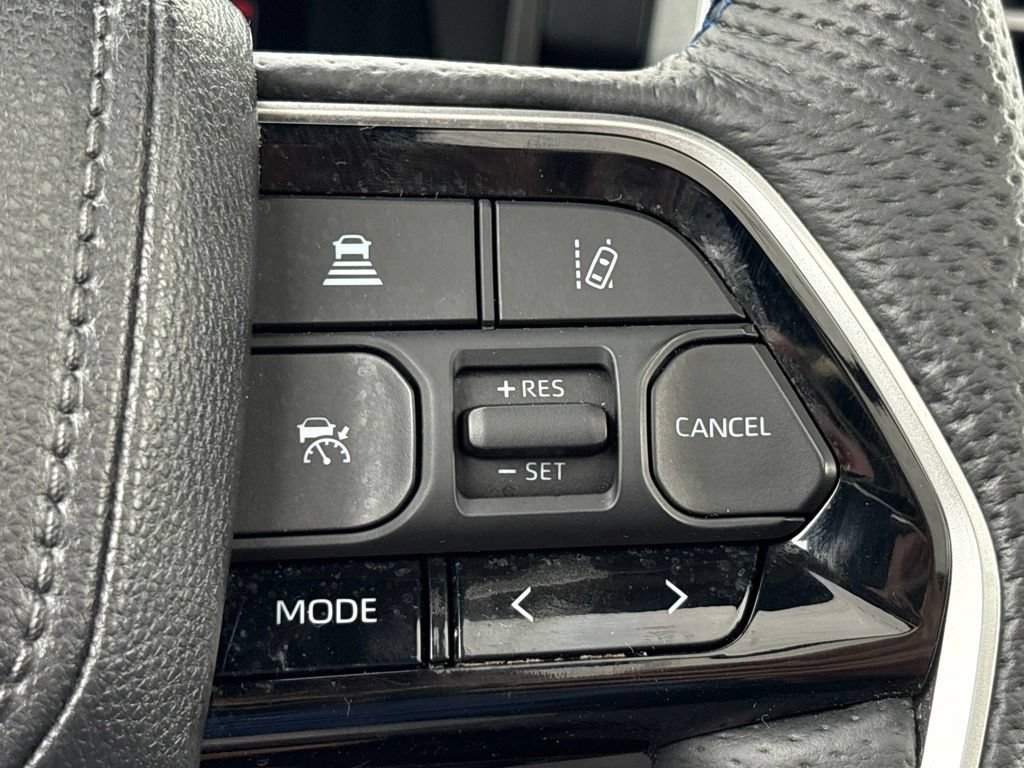 Used 2025 Toyota Tundra Platinum AWD/4WD image 22