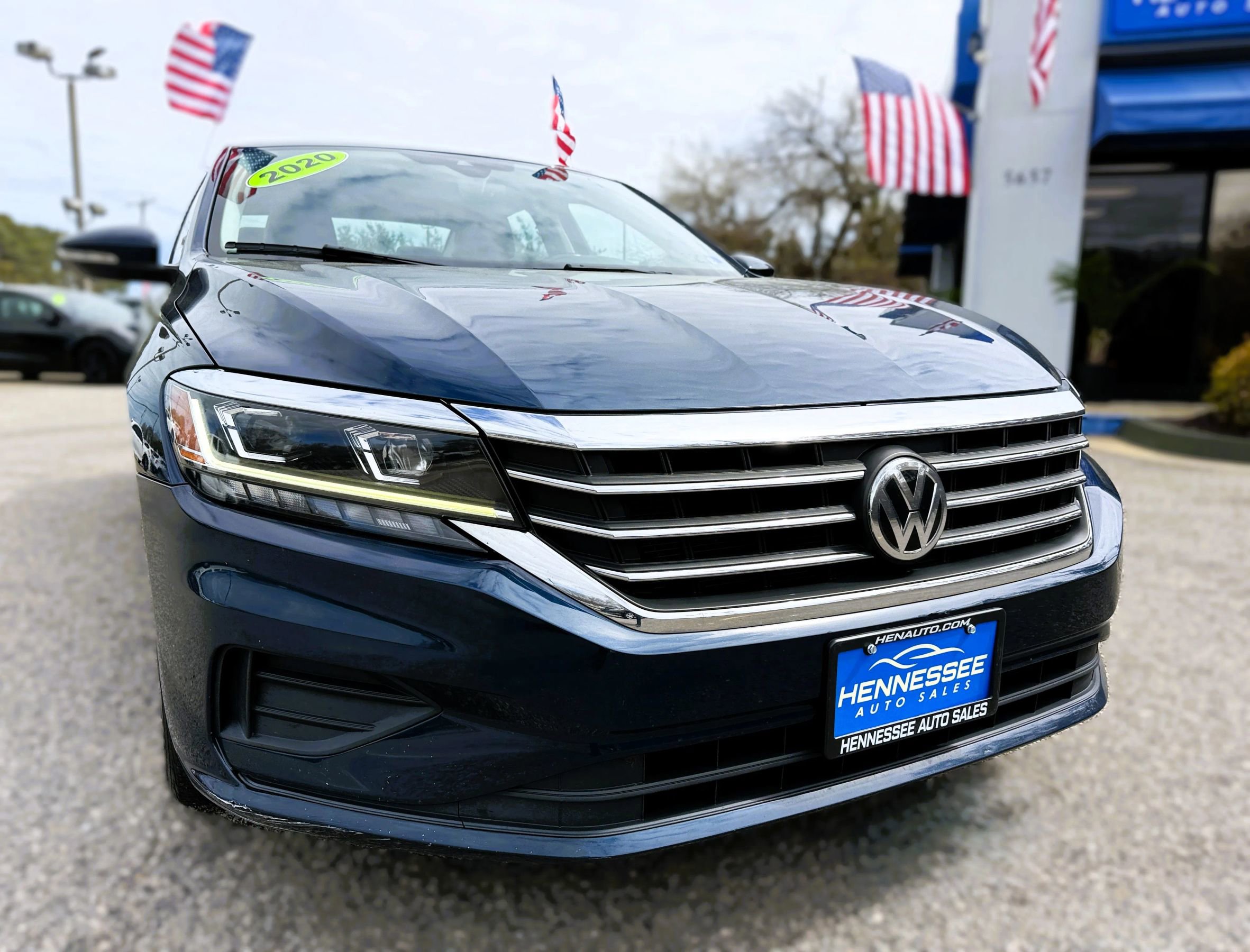 Used 2020 Volkswagen Passat 2.0T SE image 11