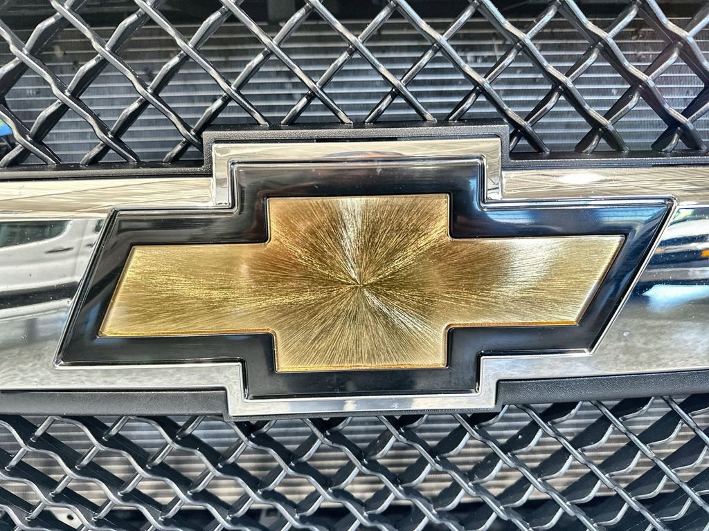 Used 2024 Chevrolet Express 2500 w/ Driver Convenience Package image 24