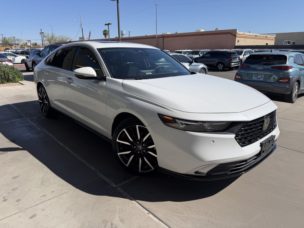 Used 2024 Honda Accord Touring image 6