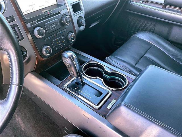 Used 2016 Ford Expedition Platinum RWD image 14
