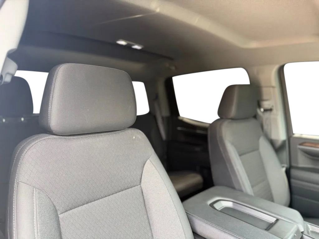 Used 2024 Chevrolet Silverado 1500 LT AWD/4WD image 25