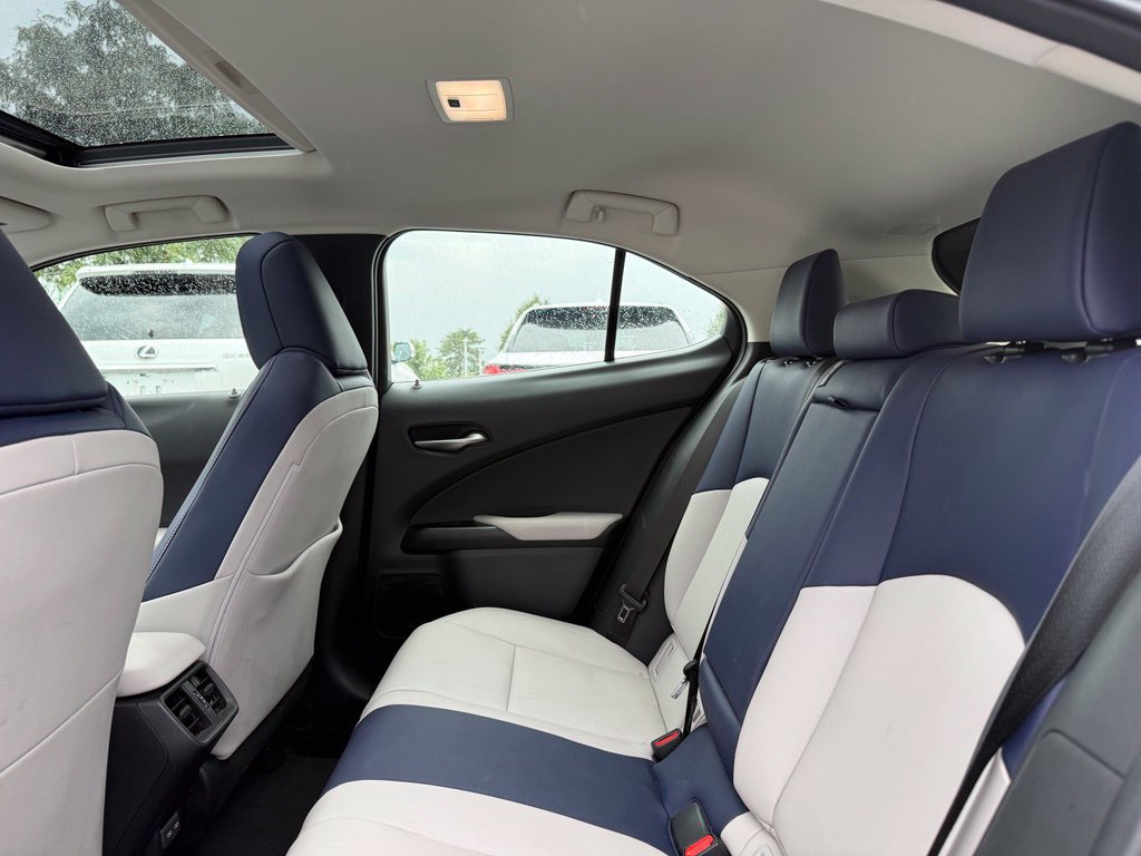 Used 2021 Lexus UX 250h w/ Premium Package AWD/4WD image 15