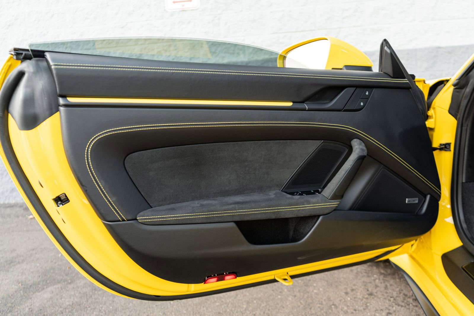 Used 2022 Porsche 911 GT3 RWD image 21