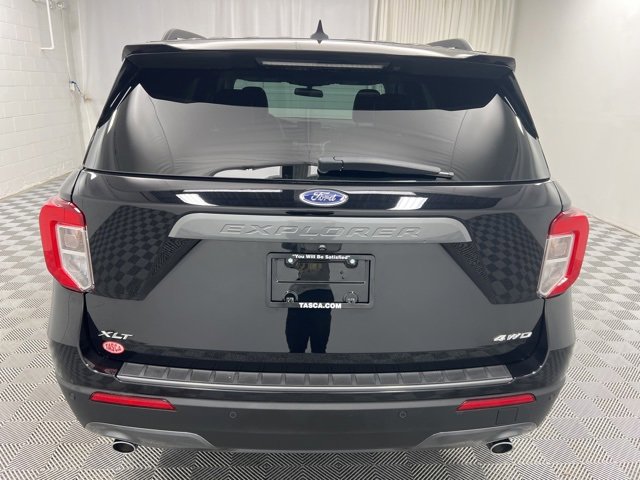 Used 2023 Ford Explorer XLT w/ Equipment Group 202A image 7