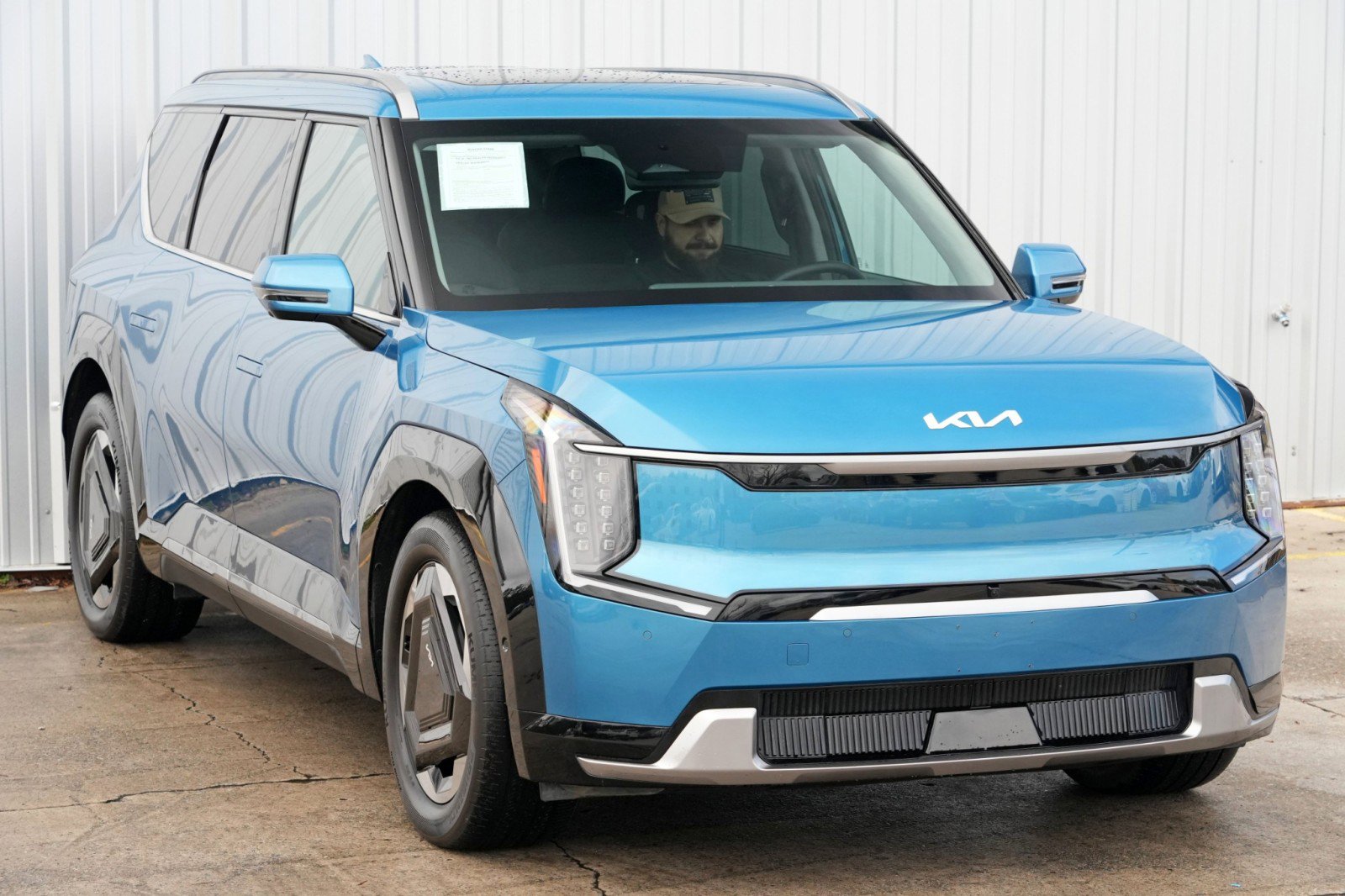 Used 2024 Kia EV9 Land image 60