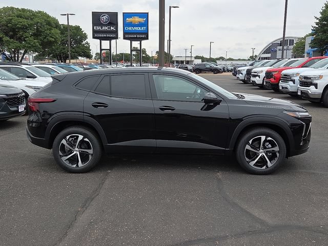New 2026 Chevrolet Trax RS w/ Driver Confidence Package FWD image 3