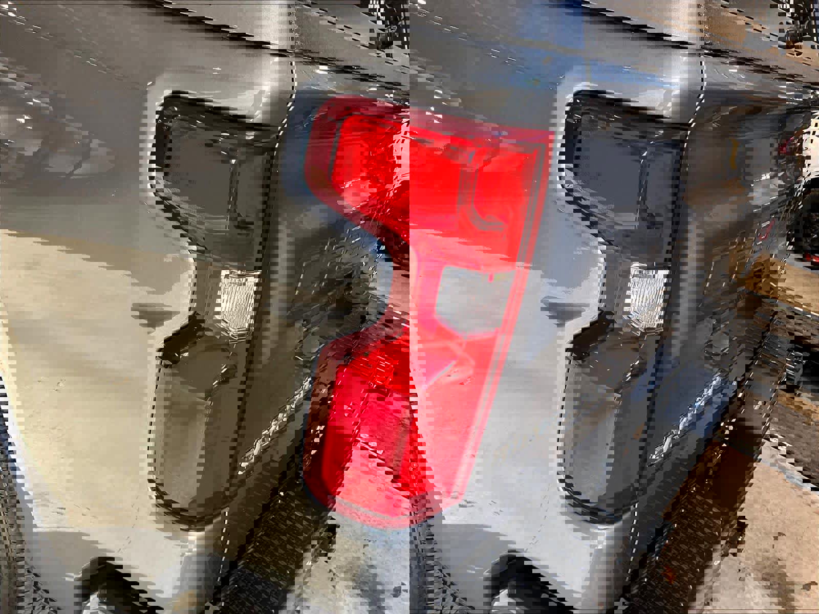 Used 2020 Chevrolet Silverado 1500 High Country w/ Technology Package image 35