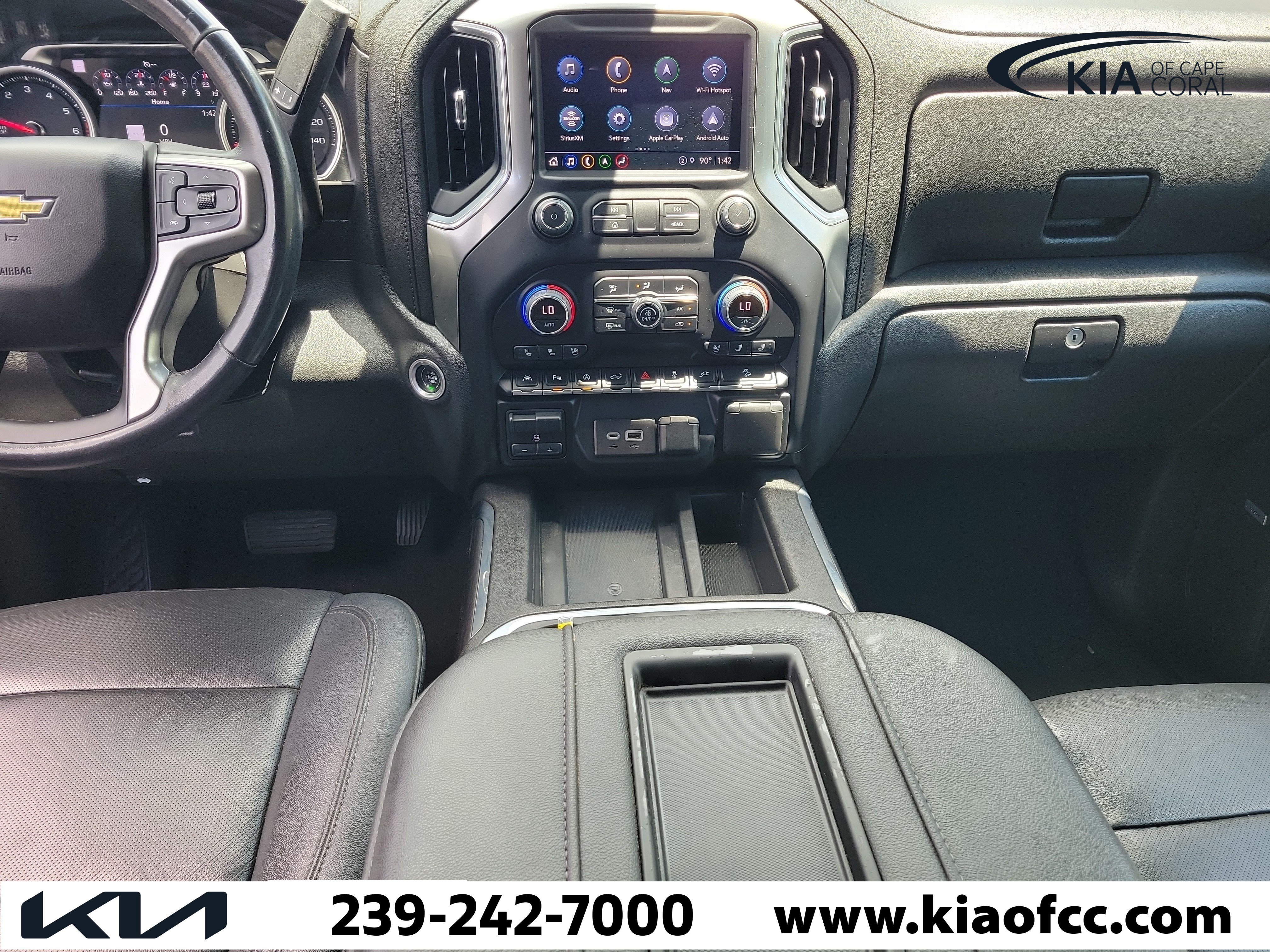 Used 2022 Chevrolet Silverado 1500 LTZ w/ LTZ Premium Package AWD/4WD image 16