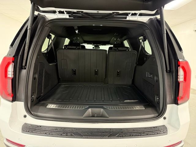 New 2026 GMC Yukon XL Denali w/ Sun & Power Step Package image 8