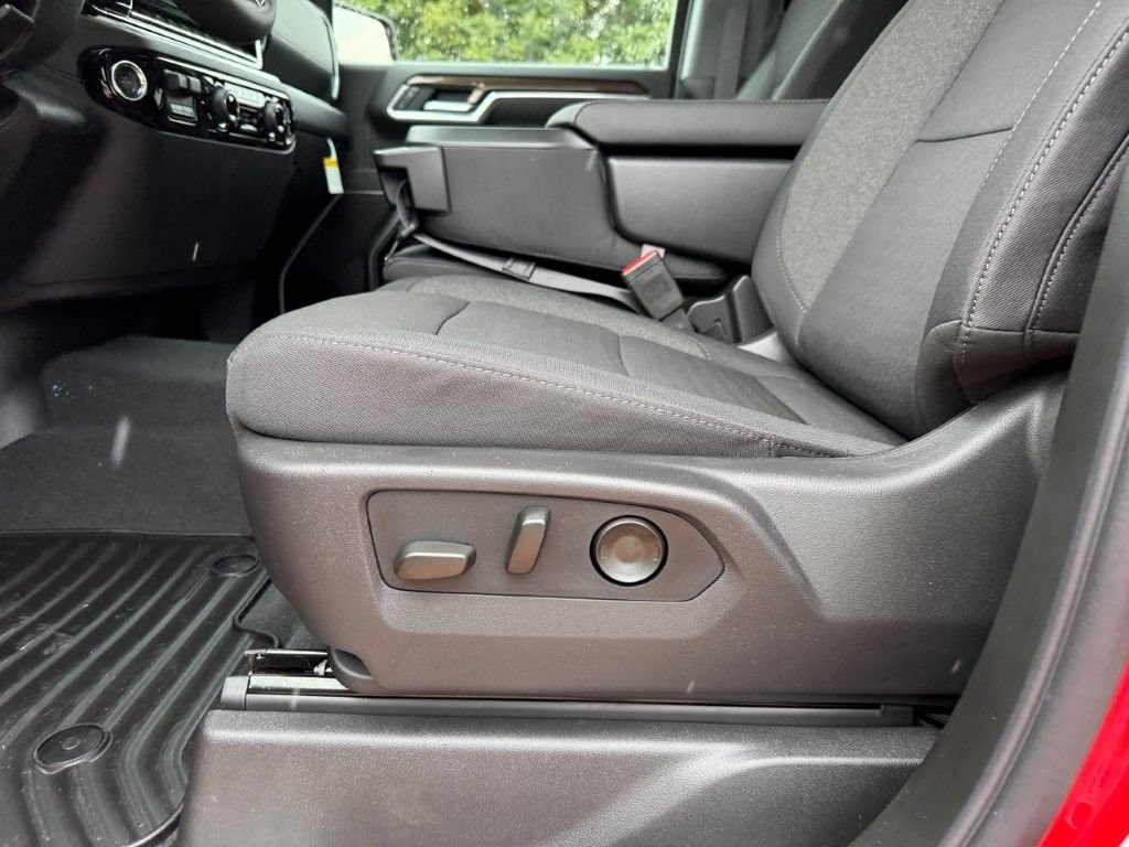 New 2026 Chevrolet Silverado 1500 LT AWD/4WD image 12