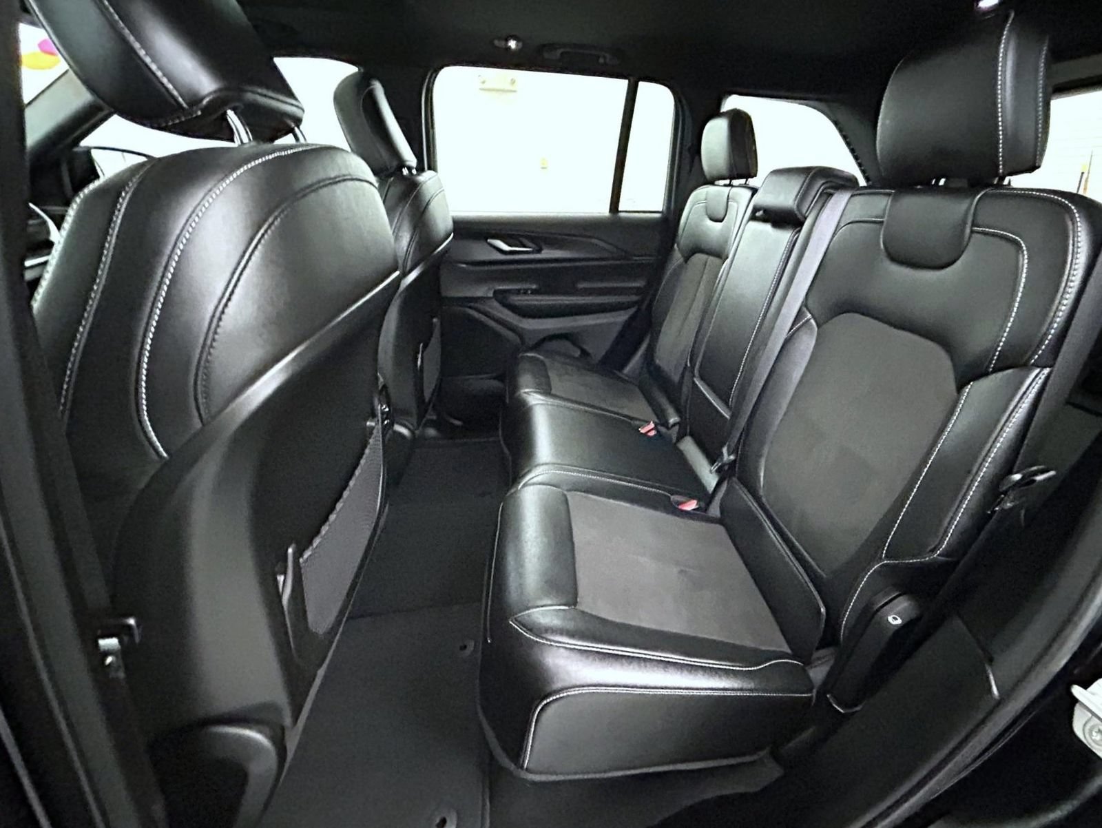 Certified 2023 Jeep Grand Cherokee Altitude AWD/4WD image 19