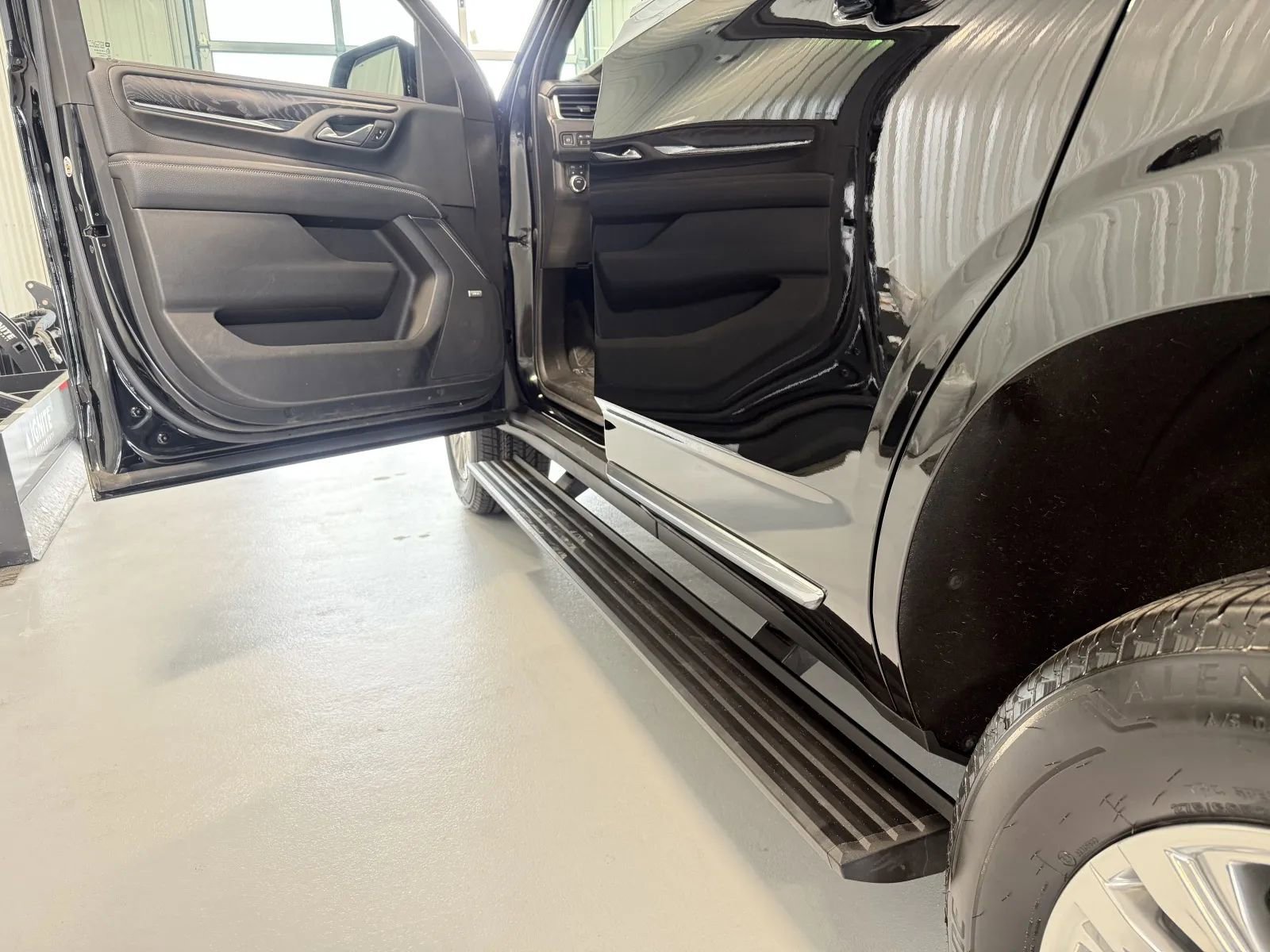 Used 2021 GMC Yukon Denali image 8