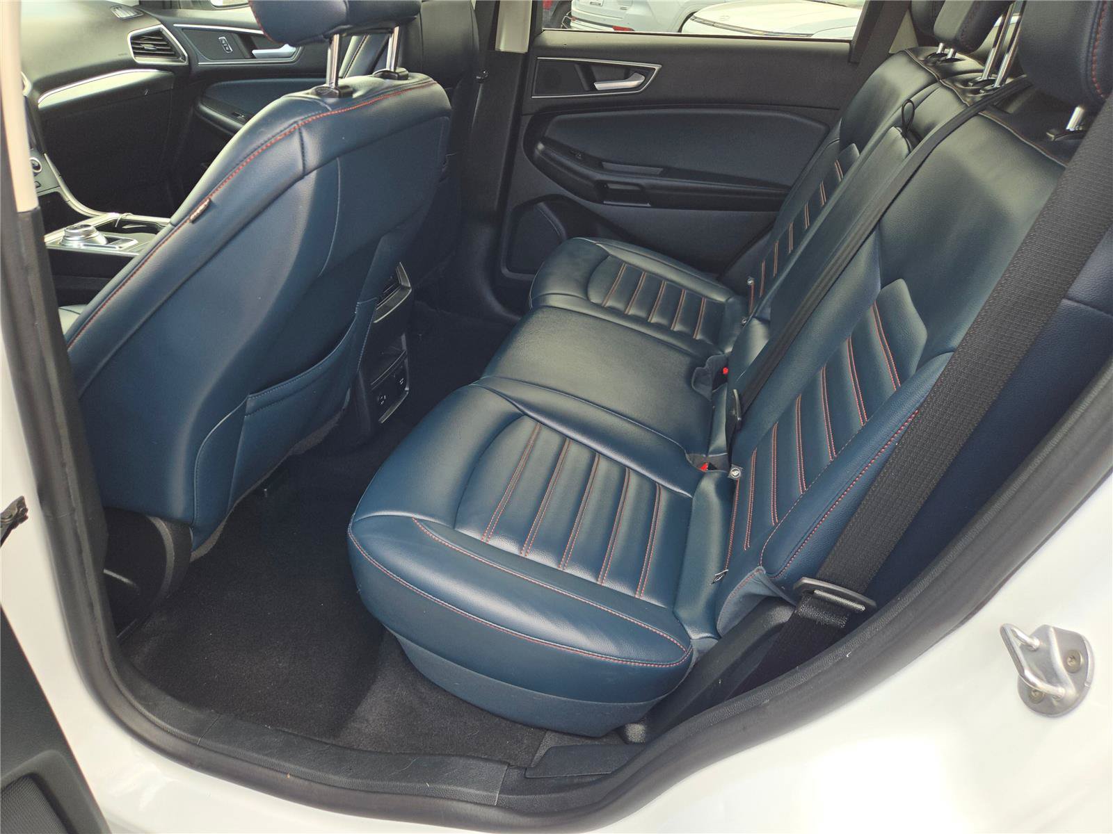 Used 2022 Ford Edge SEL w/ Sport Appearance Package AWD/4WD image 27