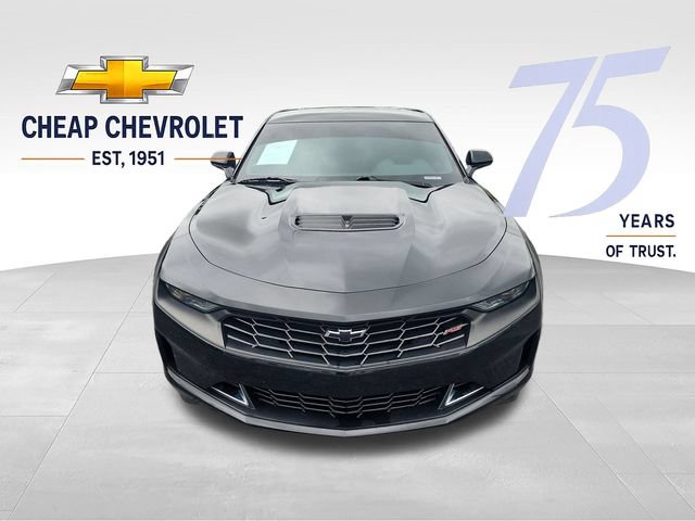 Used 2022 Chevrolet Camaro LT w/ RS Package RWD image 9
