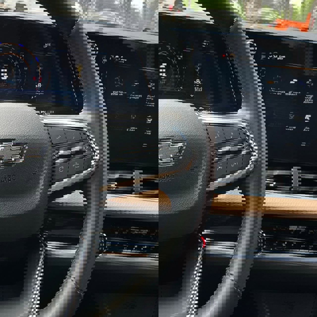 Certified 2025 Chevrolet Equinox ACTIV w/ Safety and Technology Package image 15