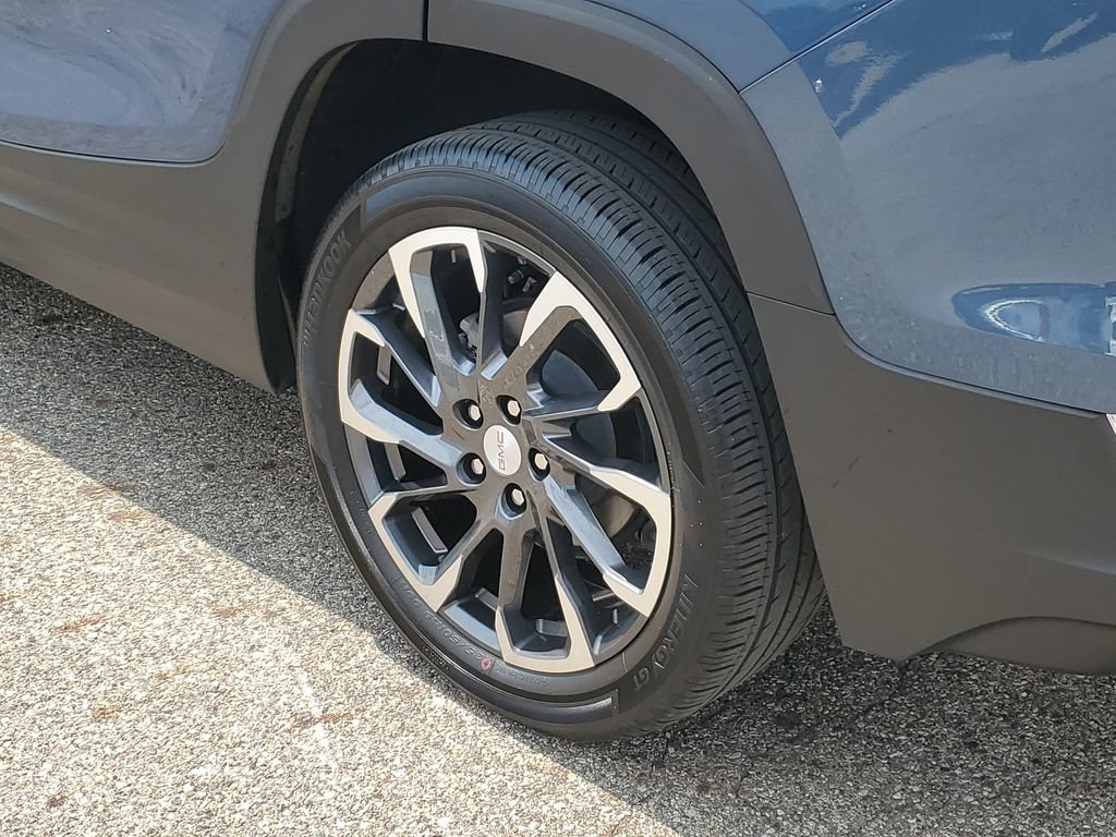 Certified 2024 GMC Terrain SLT w/ LPO, Floor Liner Package FWD image 38