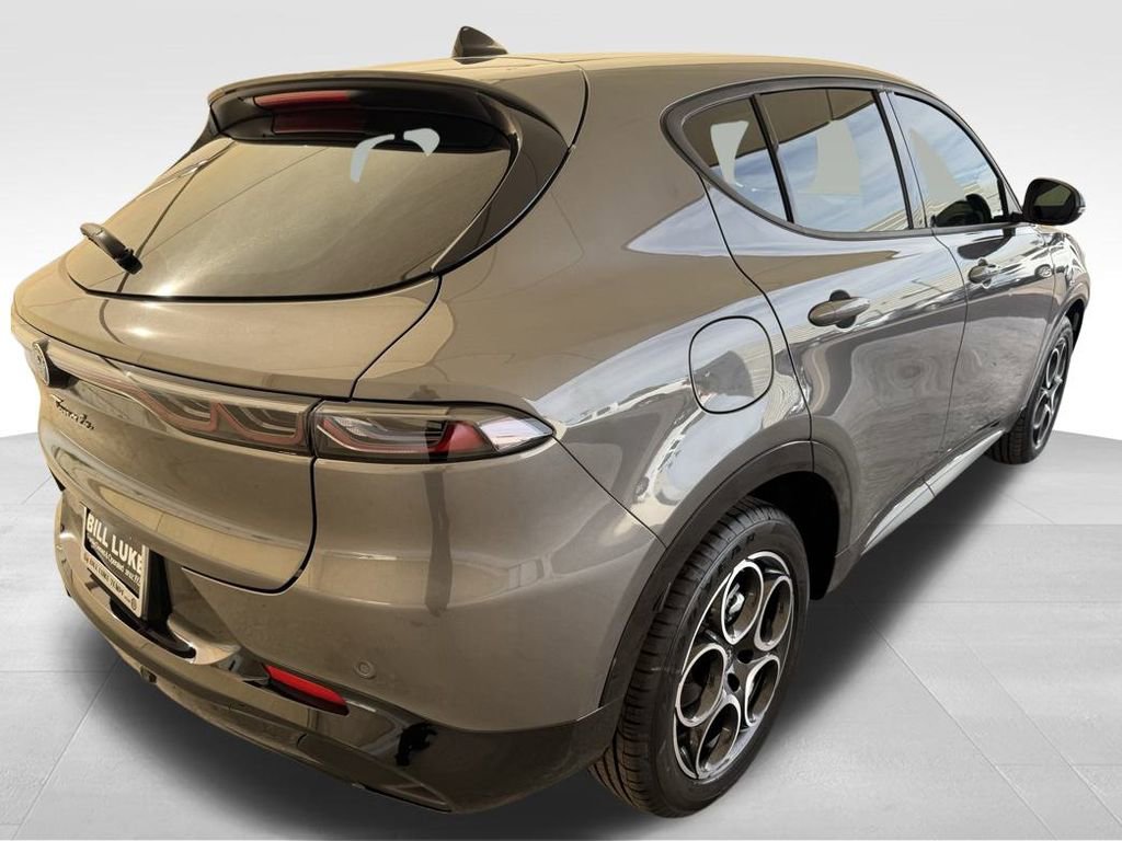 New 2025 Alfa Romeo Tonale image 4