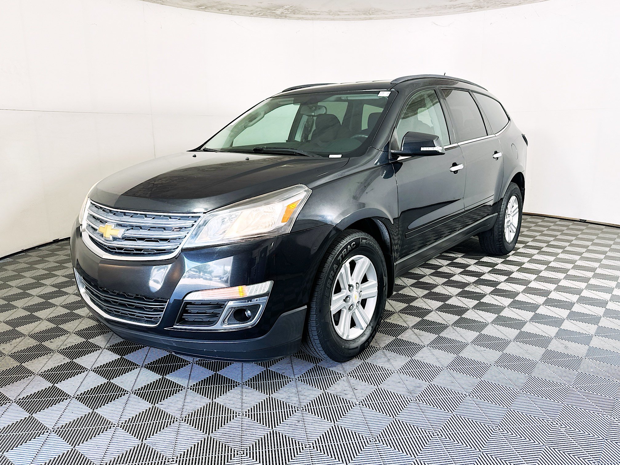 Used 2013 Chevrolet Traverse LT FWD image 7