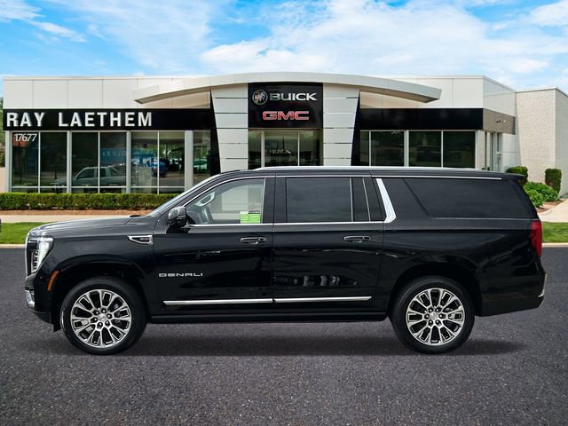 New 2026 GMC Yukon XL Denali w/ Denali Reserve Package image 2
