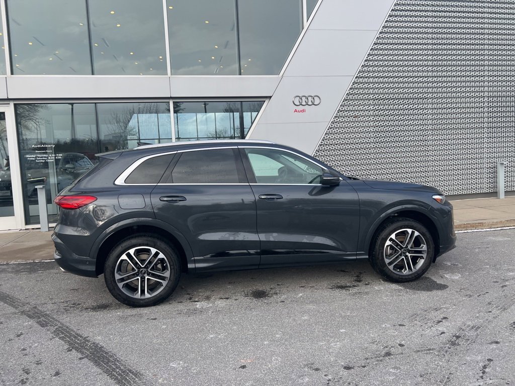 Used 2025 Audi Q5 Premium Plus image 19